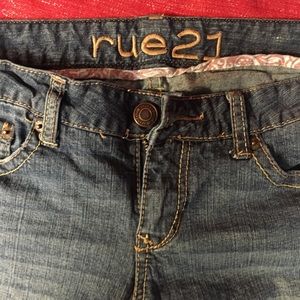 Woman’s rue21 jeans